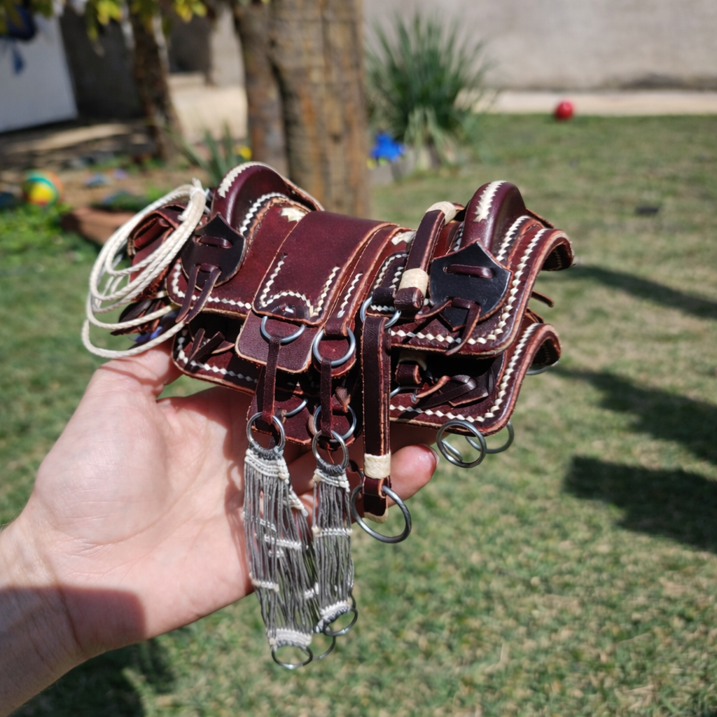 Arreio Banana Miniatura Completo – 100% Artesanal em Couro Legítimo